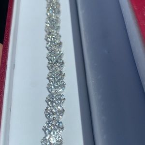 White Sapphire/ Silver bracelet by Helzberg Diamonds